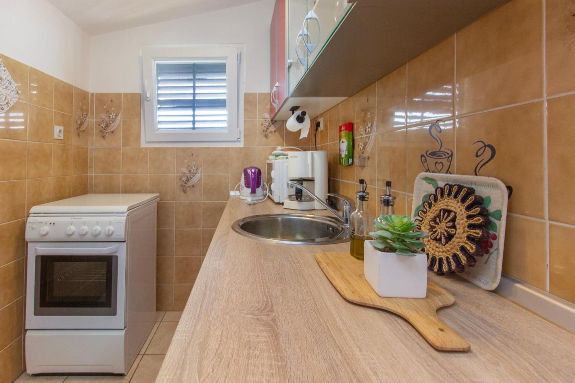 Apartmani Alaga B Tribalj Esterno foto