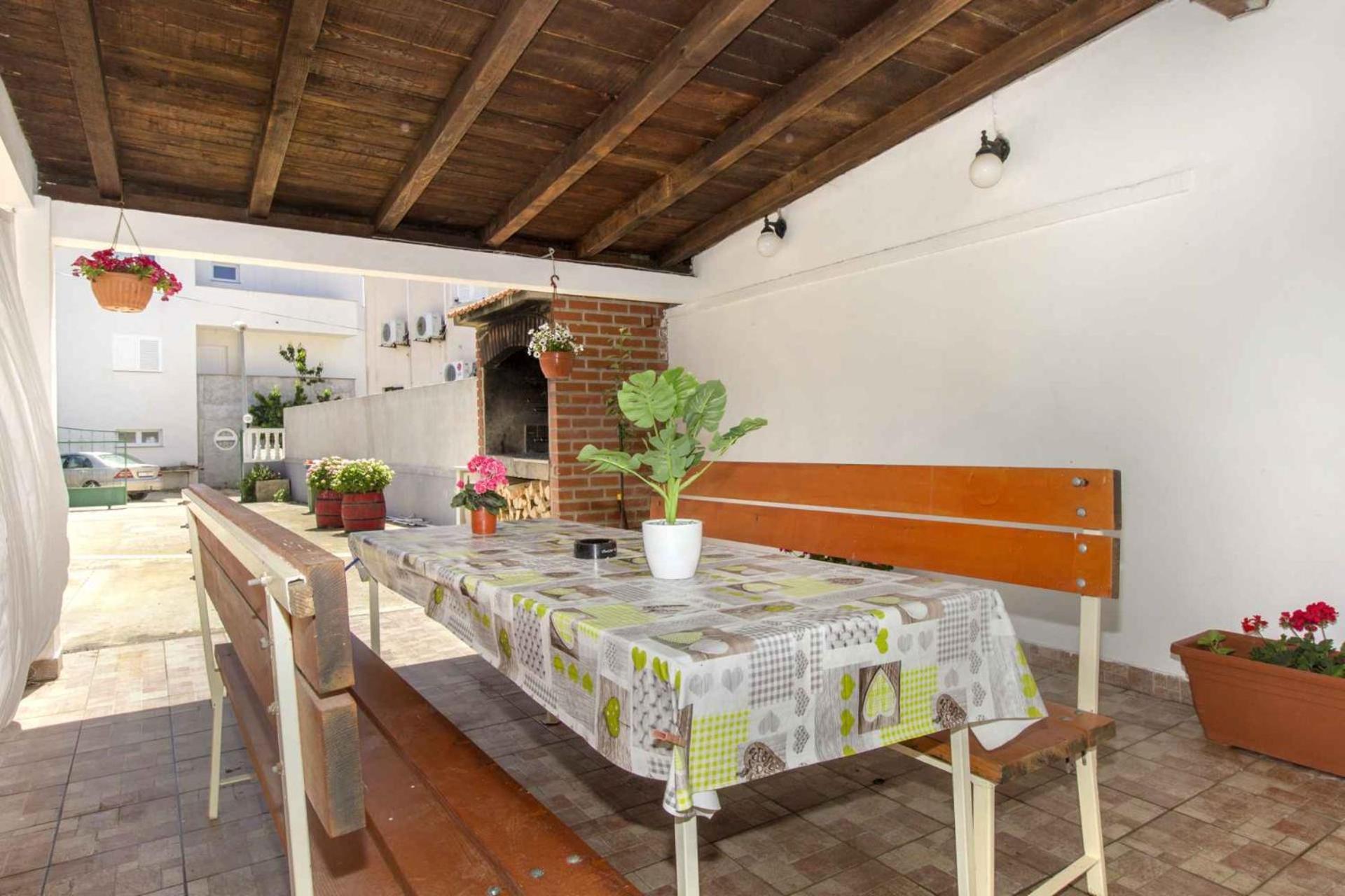 Apartmani Alaga B Tribalj Esterno foto