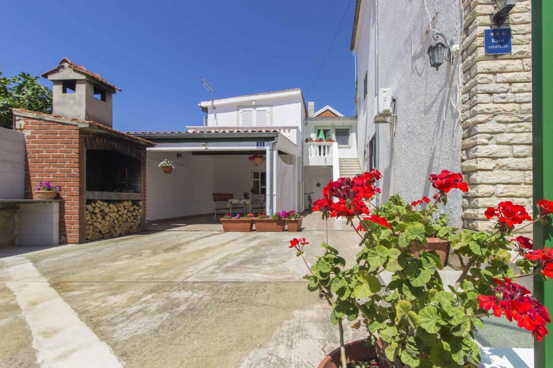 Apartmani Alaga B Tribalj Esterno foto